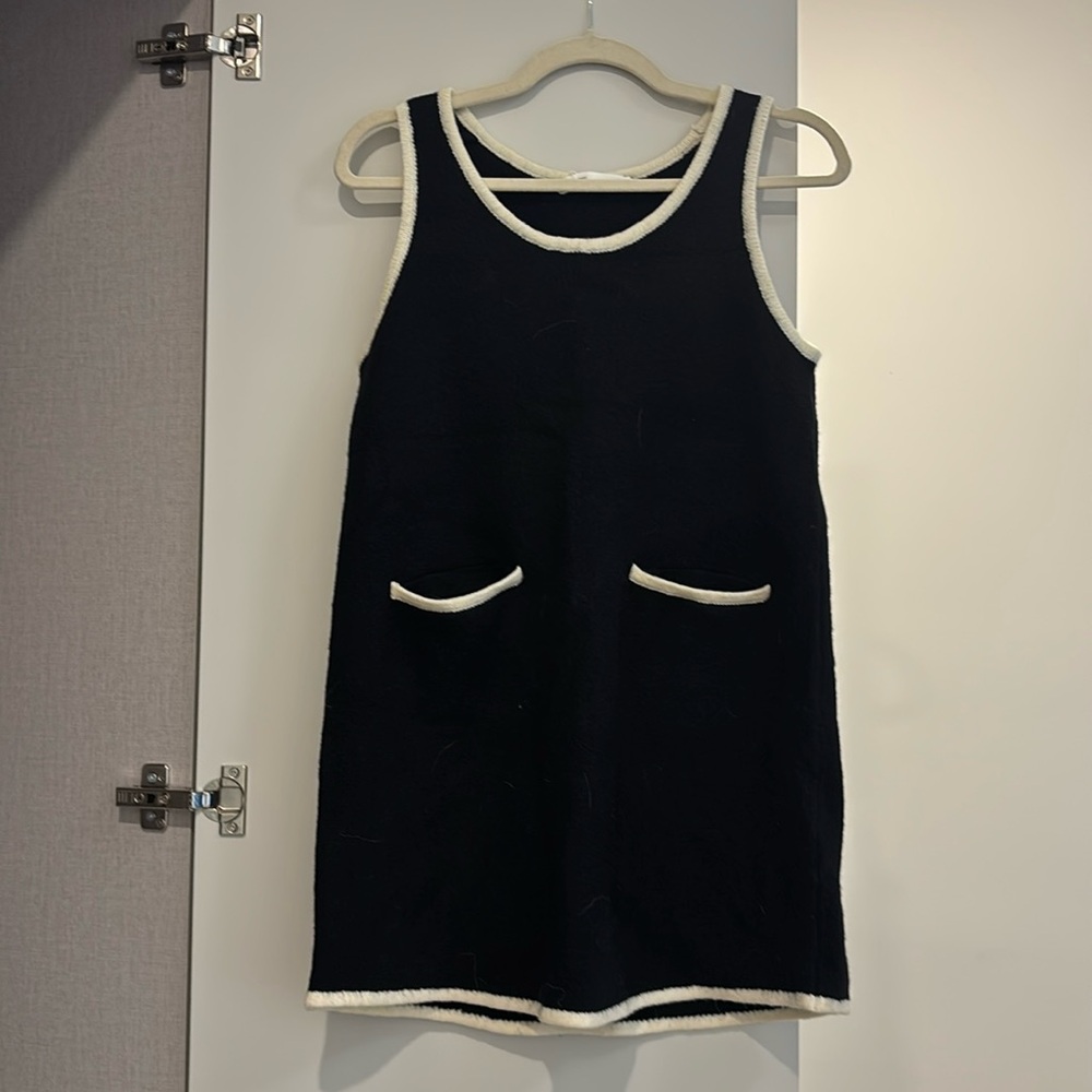 Knit oak and fort dress